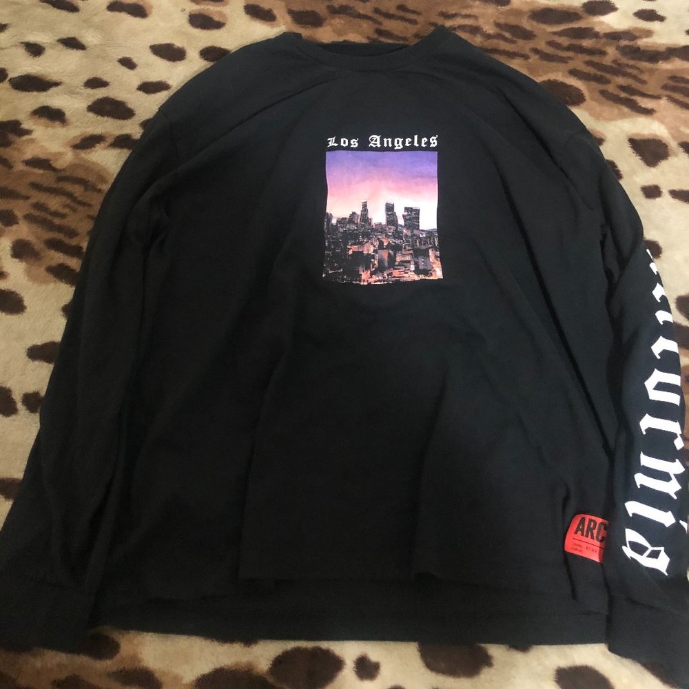 Long sleeve black shirt